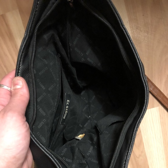 Leather Roots Messenger Bag - Picture 3 of 6